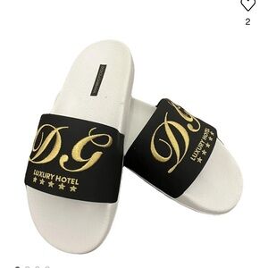 New DOLCE & GABBANA  LUXURY HOTEL BEACHWEAR SANDALS SHOES women size 40